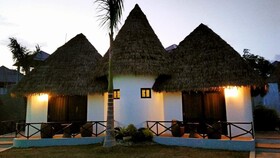 Safari Hotel And Villas