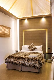 Safari Hotel And Villas