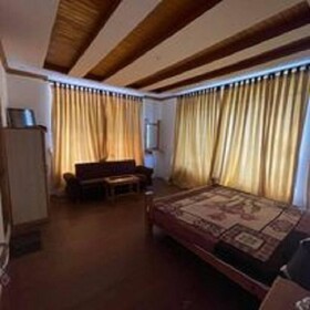 Eden View Guest House And Restaurant