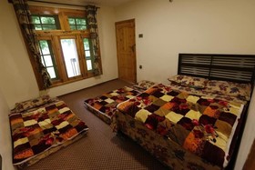 Baigs Paradise Guest House
