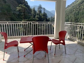 Cedar Vista Hotel
