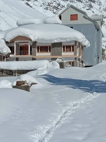 Galaxy Cottages