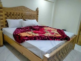 Green Valley Hotel & Restaurant
