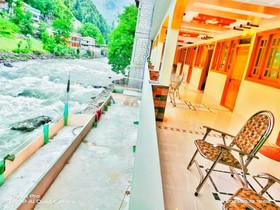 Green Valley Hotel & Restaurant