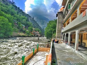 Green Valley Hotel & Restaurant