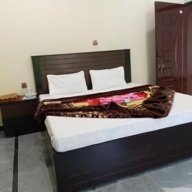 Happy Stay Hotel And Restaurant