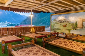 Jumeirah Gold Naran