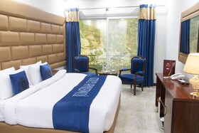 Jumeirah Gold Naran