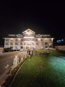 Nine Tree Hotel Naran