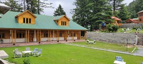 Pine Park Glade Resort Shogran