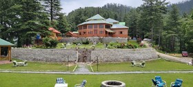 Pine Park Glade Resort Shogran