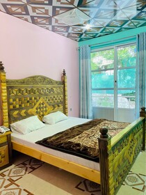 River Nights Hotel And Restaurant