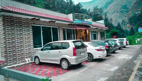 River Nights Hotel And Restaurant