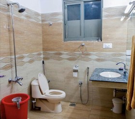 Royal Hotel Naran