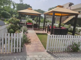 The Grand Hotel & Restaurant