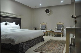 Chinar Family Resort