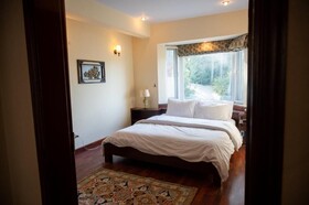 Sarah's Lodge