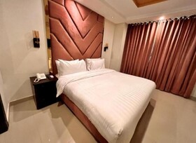 Shelton's Rezidor Bhurban