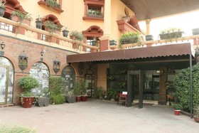 Garvaish Luxury Hotel