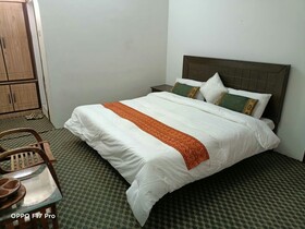 Farman Lodges