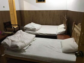 Hotel 99