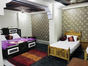Hotel 99