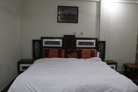 Hotel 99
