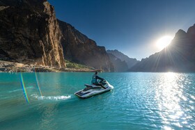 Luxus Hunza Attabad Lake Resort