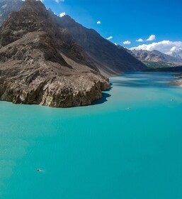 Luxus Hunza Attabad Lake Resort