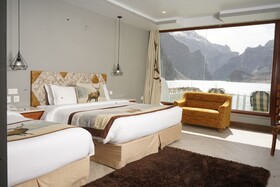Luxus Hunza Attabad Lake Resort