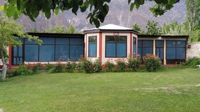 Royal Garden Hotel