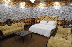 Royal Garden Hotel