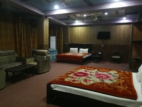 Saman Hotel