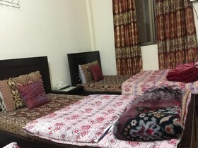 Yasin Holiday Hotel