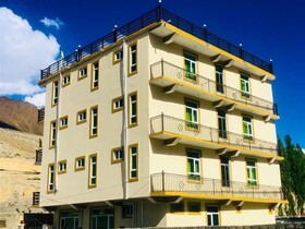 Gems Palace Hotel