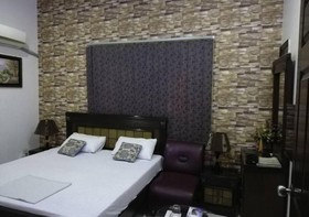 Autobahn Guest house