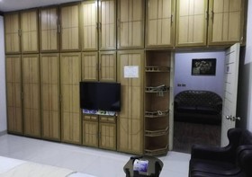 Autobahn Guest house