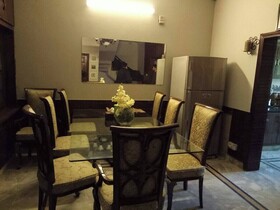 Ashhubz Lodges