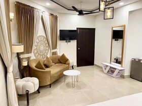 Capital Lodges