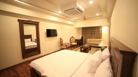 Diplomat Hotel