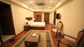 Diplomat Hotel