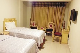 Envoy Continental Hotel