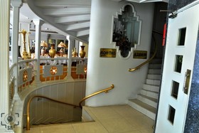 Envoy Continental Hotel