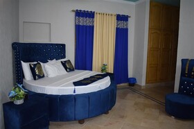 Galaxy Lodge