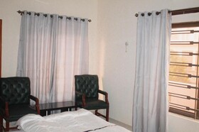 Holyzen Guest House Islamabad