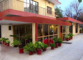 Indus Lodge Guest House
