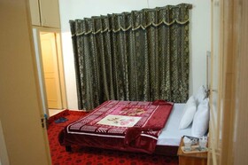 Khyber Inn Guest House