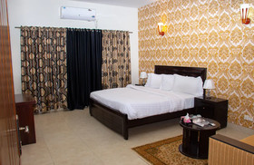 Livin Hub Guest House