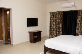Livin Hub Guest House
