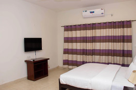 Livin Hub Guest House